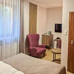 מלון Topaz Centrum