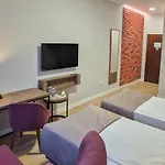Topaz Centrum 3* פוזנן