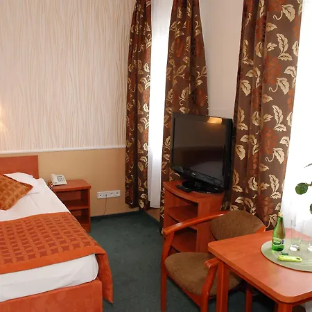 Topaz Centrum Otel 3*