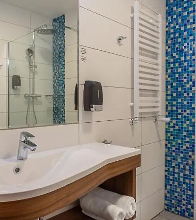 Otel Topaz Centrum 3*
