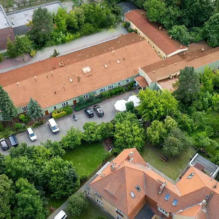Topaz Centrum 3*