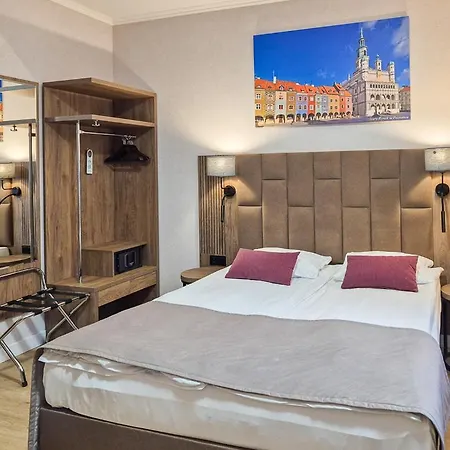 Topaz Centrum 3* Posen