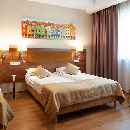 Topaz Centrum 3* Poznan